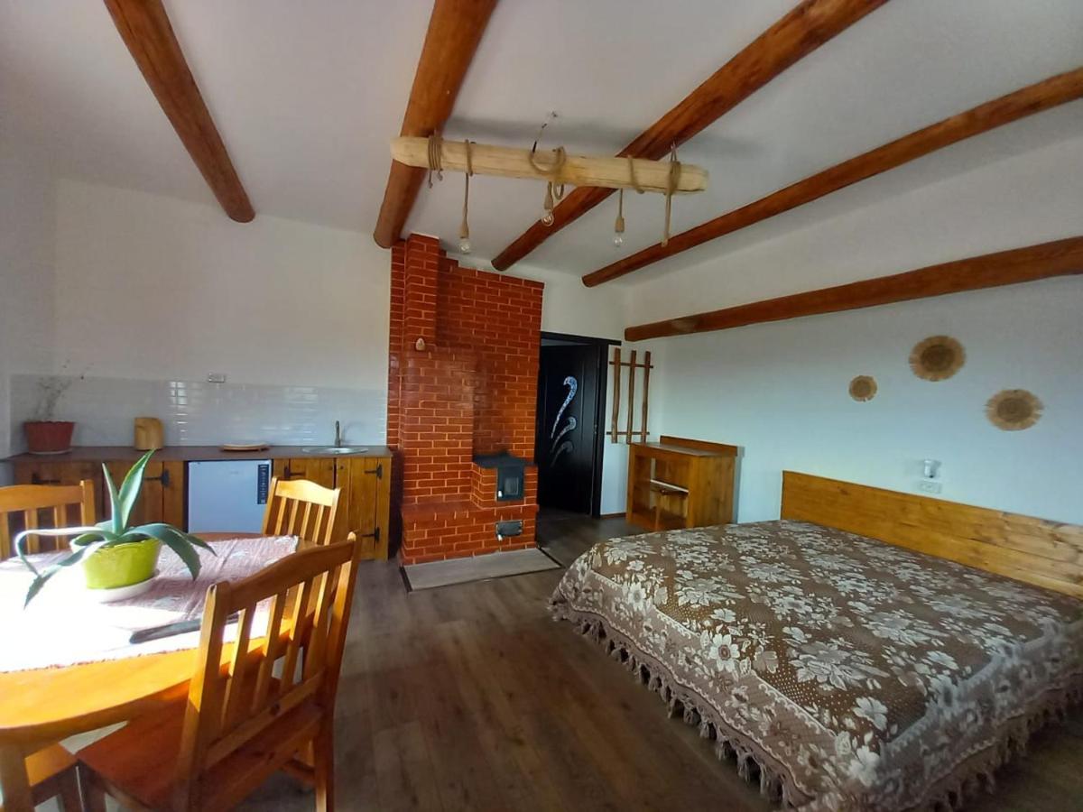Casuta Din Deal Târgu Neamț Zewnętrze zdjęcie