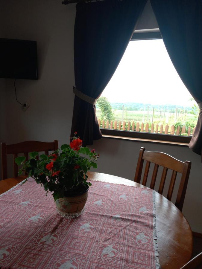 Casuta Din Deal Târgu Neamț Zewnętrze zdjęcie